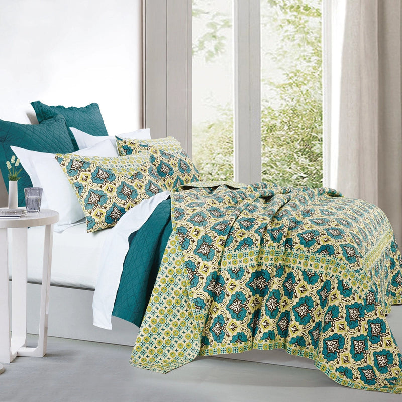 Rio Salado Reversible Quilt Set