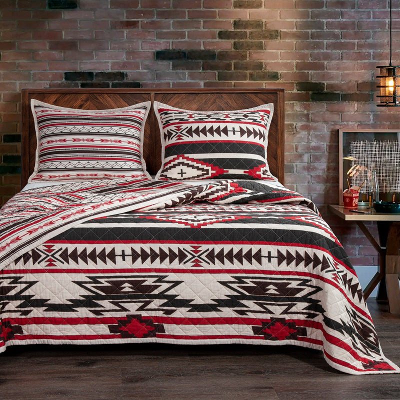 Cortada Reversible Quilt Set