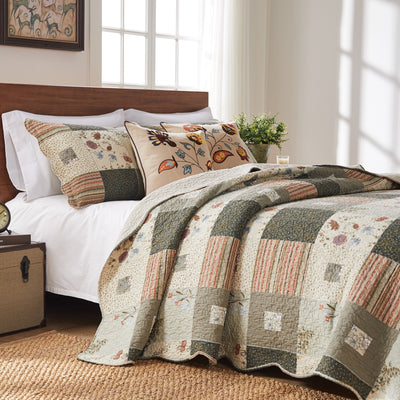 Sedona Patchwork Quilt Set