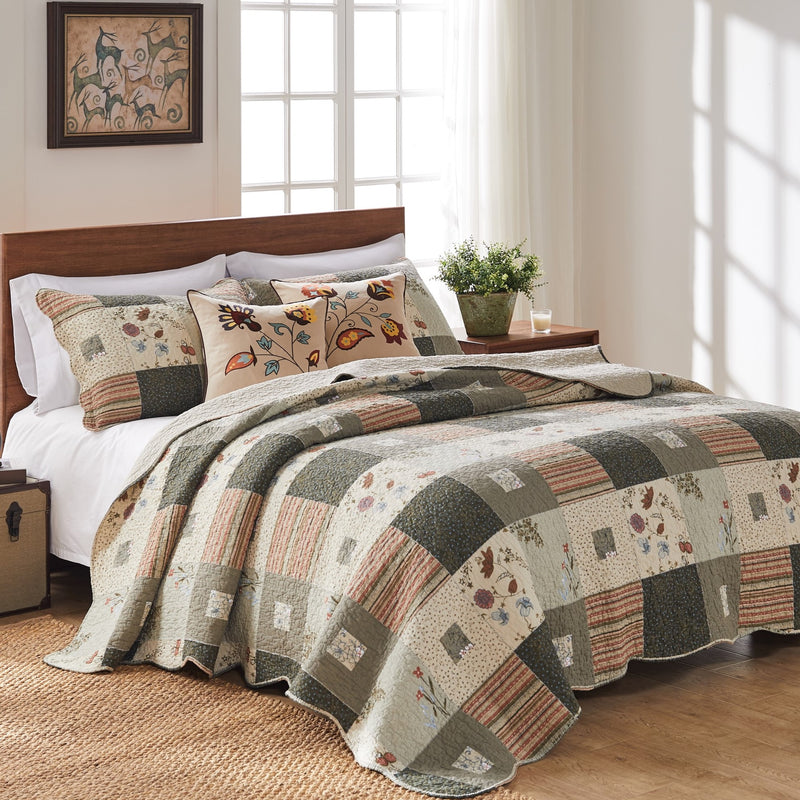 Sedona Patchwork Bonus Quilt Set